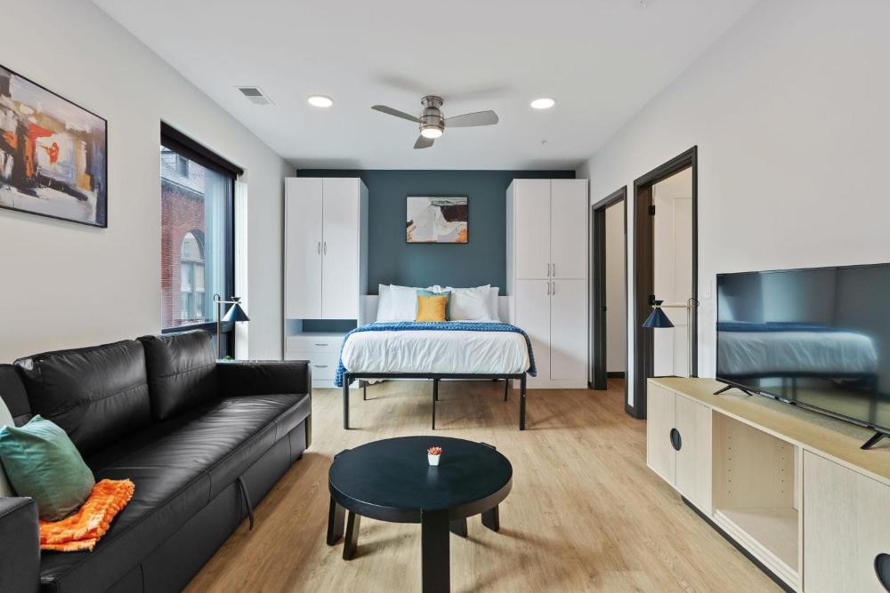 CozySuites on Mass with garage parking #18